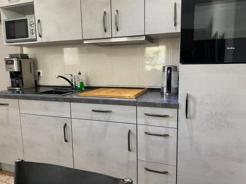 2-room flat with private entrance & privat parking in Leonberg