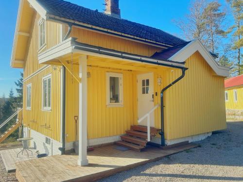 The Nordby Cabin - 3 minutes from E6 in Stromstad