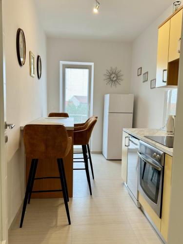 Two-Bedroom Apartment with Terrace image 10