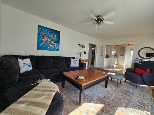 Sunset Shore House in Shelburne (NS)