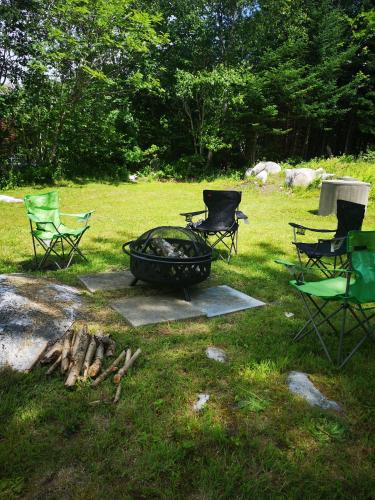 Kert, Sunset Shore House in Shelburne (NS)