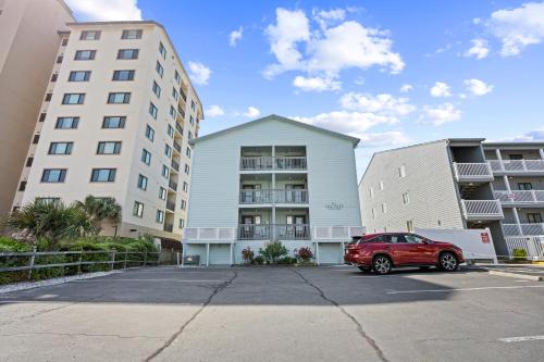 Direct Ocean Front 3BR/2BA Dog Friendly **OCEANFRONT**, Horry