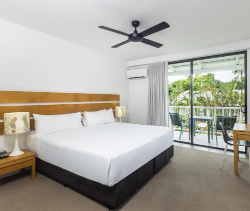 King or twin Room with Garden View image 2