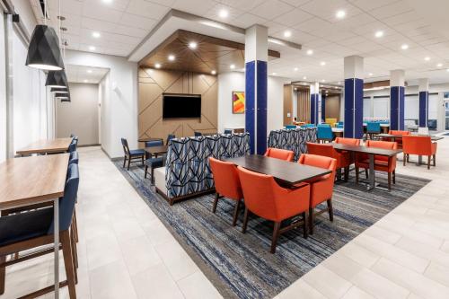 HOLIDAY INN EXPRESS AND SUITES SENATOBIA I 55 By IHG - image 12