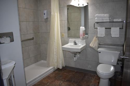 Heartland Hotel & Suites - main image