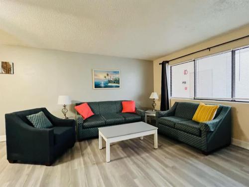 *A Family Getaway*pool*steps To The Beach*approved Dogs*d18 - Myrtle Beach