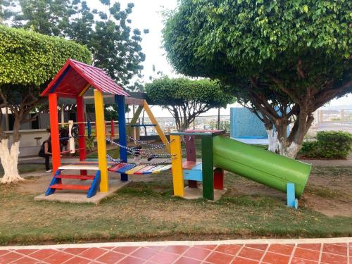 Garden, Apartamento en Lecheria near Ristaurant O'Sole Mio