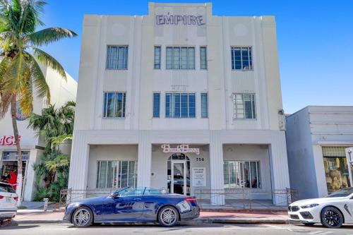 2BR Getaway Near Beach 2 Queen Beds