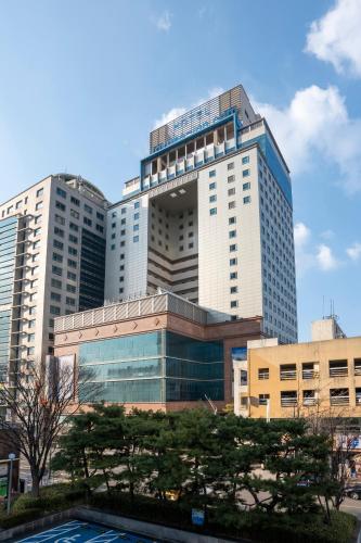 Toyoko Inn Daejeon Government Complex in front