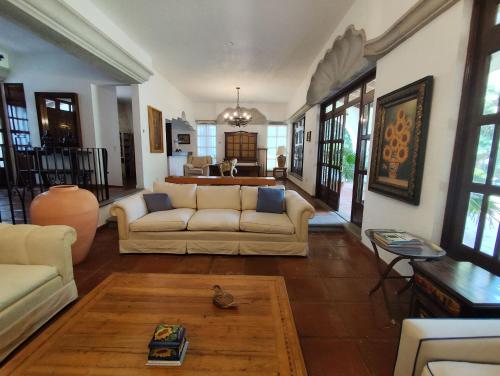 المنظر الخارجي, Casa de las Conchas Cuernavaca in Rancho Cortes