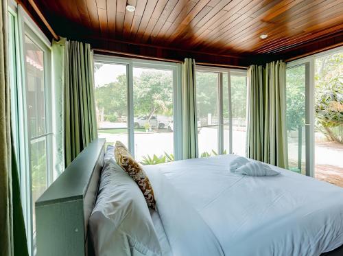 Rockwood house Resort and Thai massage