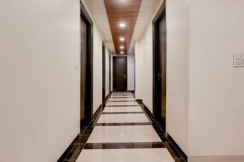 大堂, Super Townhouse Rohini Sector 18 Formerly Relic Stay in 北德裏