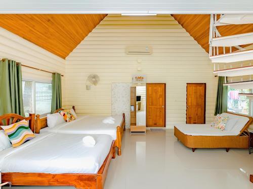 Rockwood house Resort and Thai massage