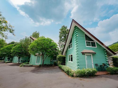 Rockwood house Resort and Thai massage - 숙소 외관
