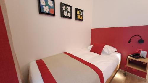 Single Room image 4