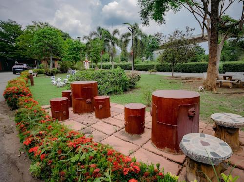 Rockwood house Resort and Thai massage - 주변 환경