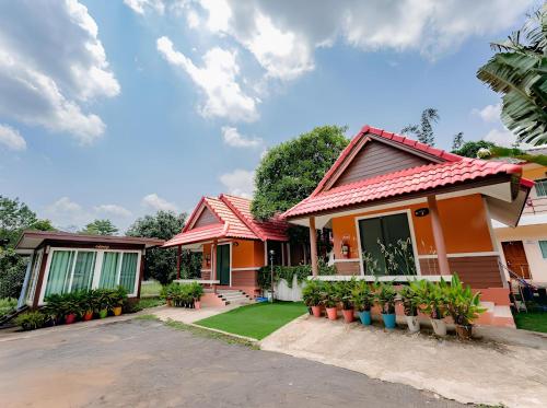 Rockwood house Resort and Thai massage - 숙소 외관