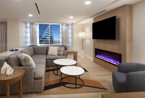 Hilton Dallas/Plano Granite Park - image 12