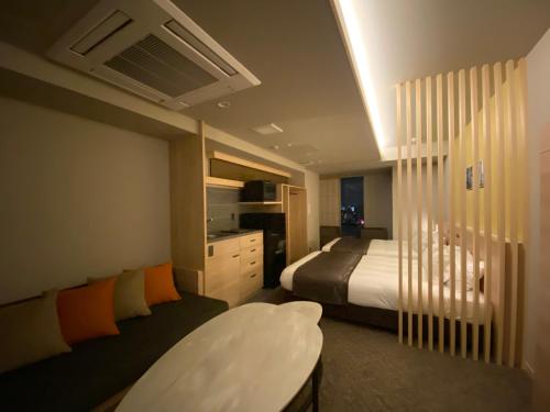 Superior Room with City view and Washing Machine image 10