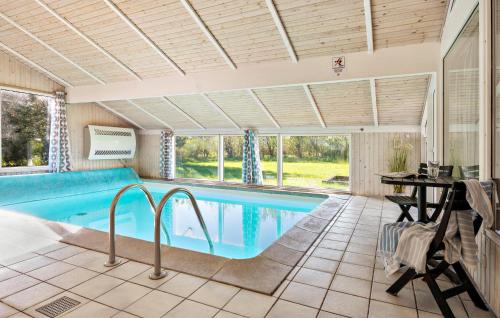 Swimming pool, 3 Bedroom Beautiful Home In Hjørring in Hjorring