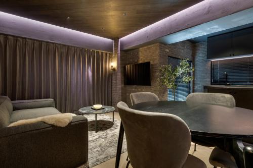 THE LIVRE Apartment Hotel