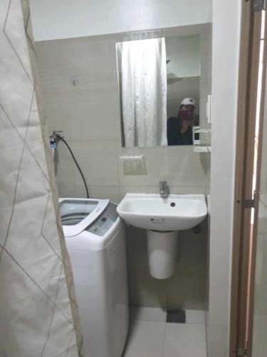 Shore 2 tower 2, Manila