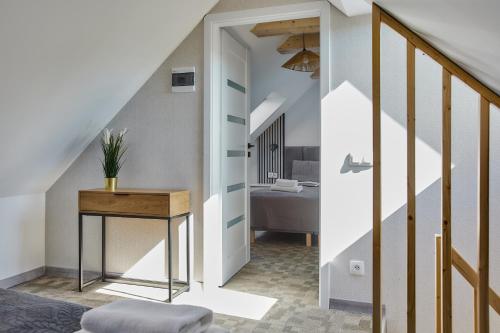 Studio - Split Level