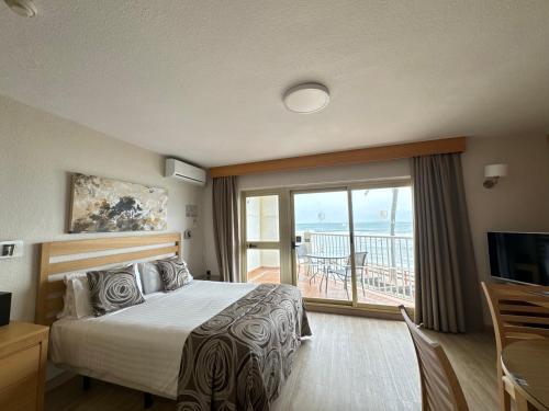 Studio with Terrace and Sea View image 4
