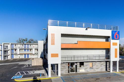 Motel 6 Denver, CO – Downtown - 출입구