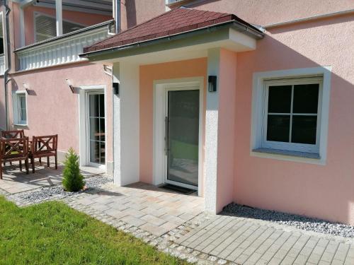 Superior One-Bedroom Apartment with Balcony
