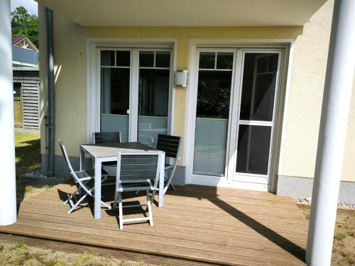 Apartment with Terrace image 2