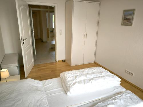 Apartment with Sea View image 7