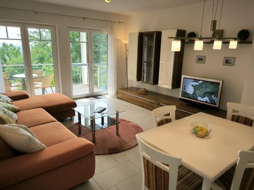 Apartment with Sea View image 4