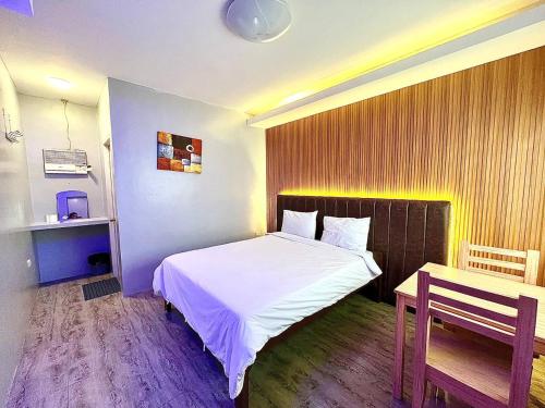 Apple Mango Resort - Main