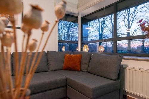 14 beds, 20p, 2 bath-, 1 livingroom, Houthalen-Helchteren (foto 7)
