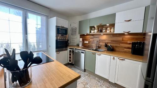HomeBYus in Estreboeuf