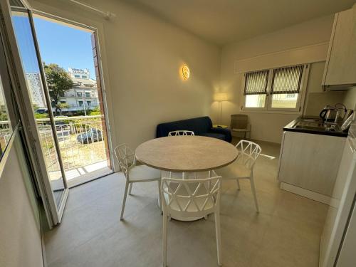 App4rent Villa Zanetti - Appartamenti con spiaggia privata frontemare - Ca' Costantini