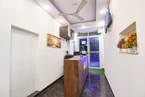 FabHotel NP International photo 5