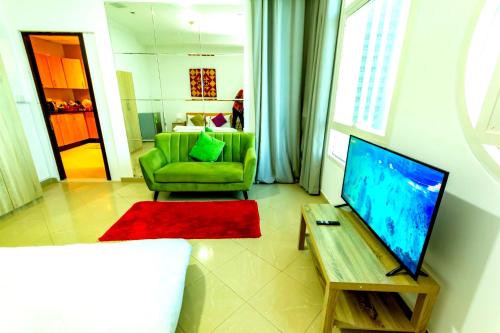 Rooms For Girls in Marina Dubai, the best offer, Dubai (Foto 3)