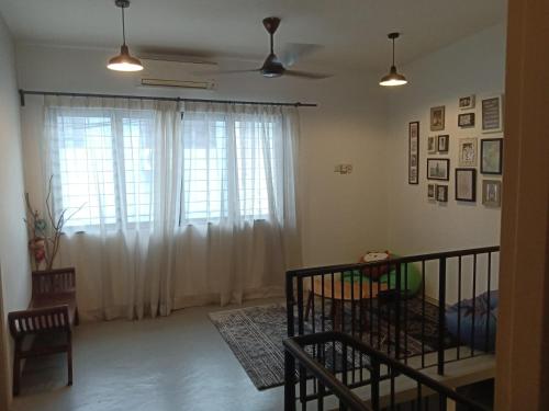 Owl hostel @ Chow Kit Neighborhood in Kuala Lumpur - image 3