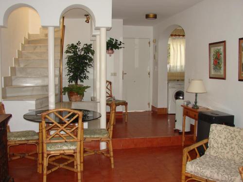Two-Bedroom Apartment image 3