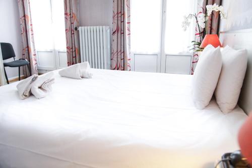 Hôtel De Bale - Hôtel - Mulhouse