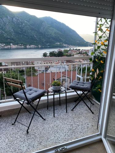 One-Bedroom Apartment image 1