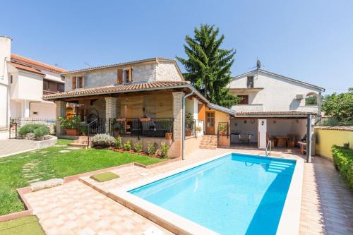Villa Pelizzar