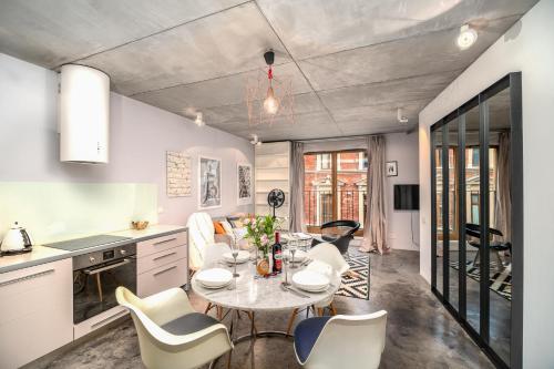 Krakow Old Town - 47m2, Top location - by Rentujemy, Cracovie