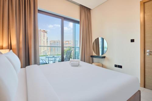 STAY BY LATINEM Luxury 1BR Holiday Home W706 Near Burj Khalifa, Dubai (photo 4)