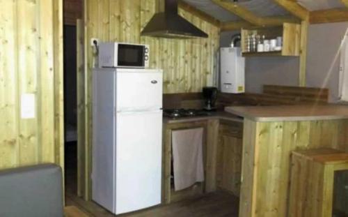 2 bedrooms, 3 beds