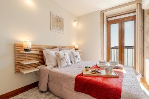 HostWise - Stylish Flat with Balcony, Porto