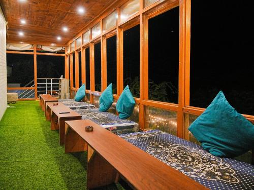 Restorāns, MOKSHA WOODHOUSE in Kasol