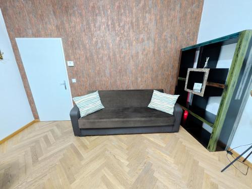 Lovely 2BR Apartment in Praterstern Area, Vienna (photo 5)